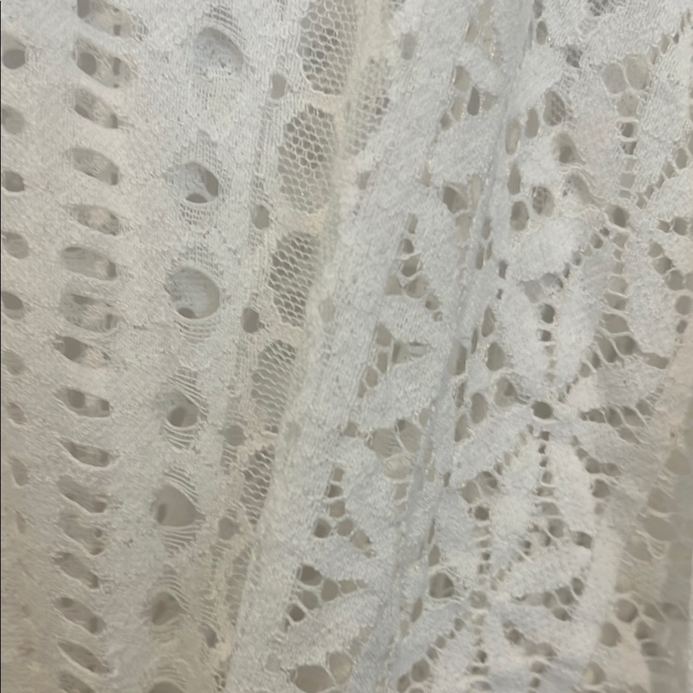 David's Bridal White Lace Robe - Picture 5 of 6
